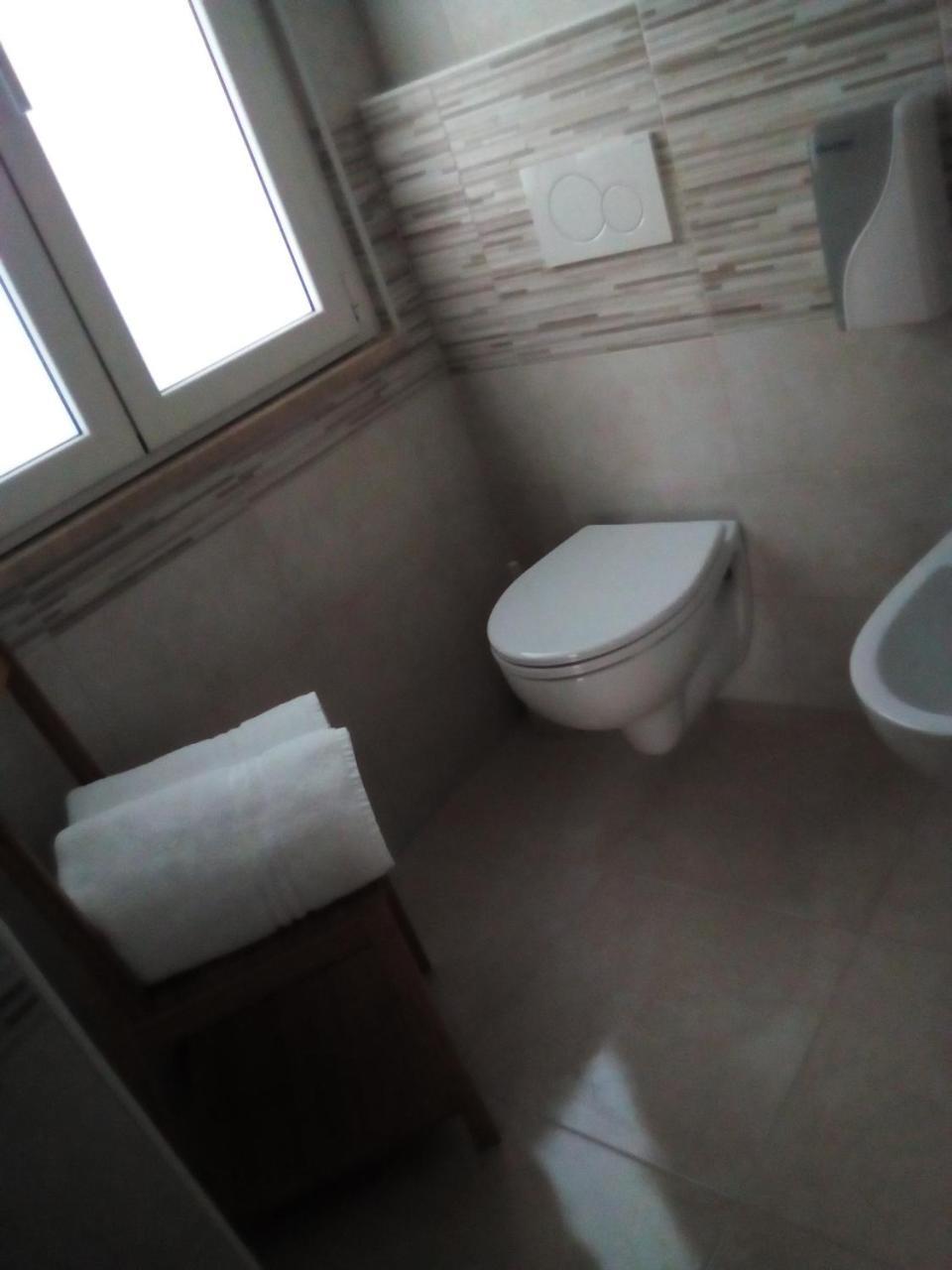 산베네데토델트론토 Officina Urban Sleep B&B 외부 사진