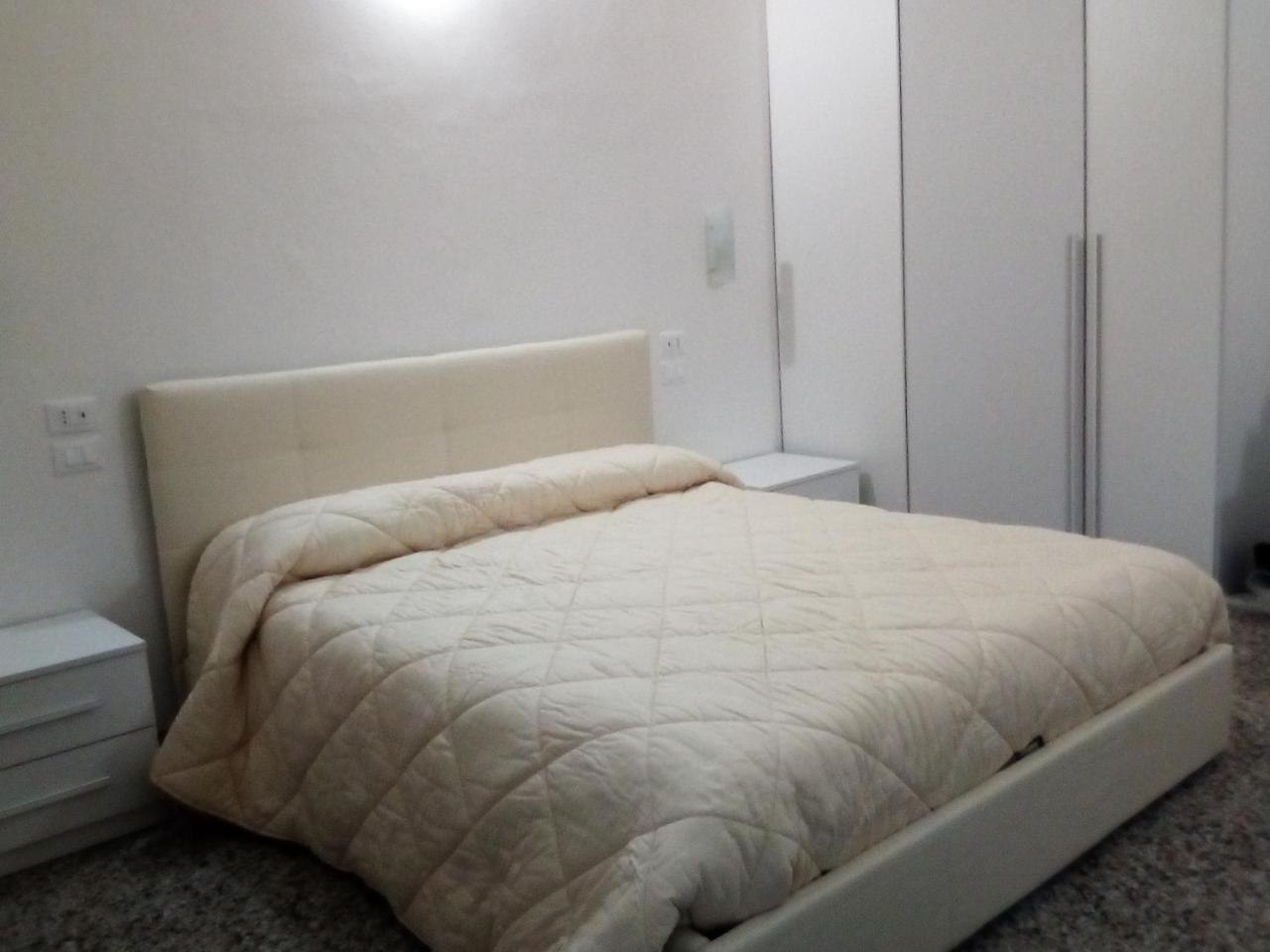 산베네데토델트론토 Officina Urban Sleep B&B 외부 사진